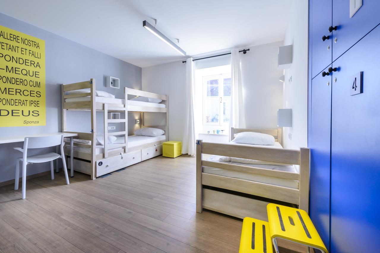 Hostel Euroadria Dubrovnik Exterior photo